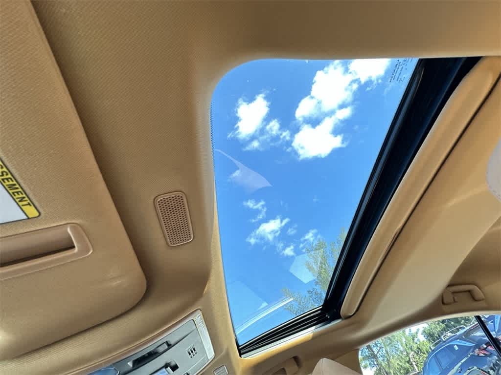 Thumbnail: 2023 Lexus ES - 17