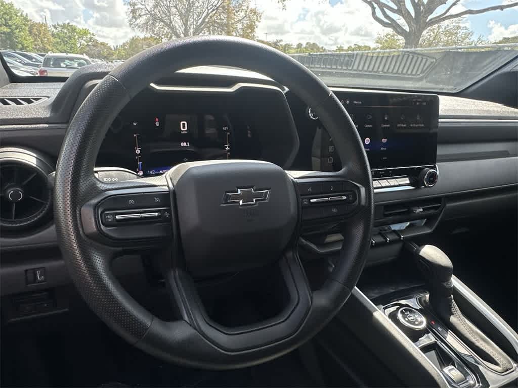 Thumbnail: 2023 Chevrolet Colorado - 13