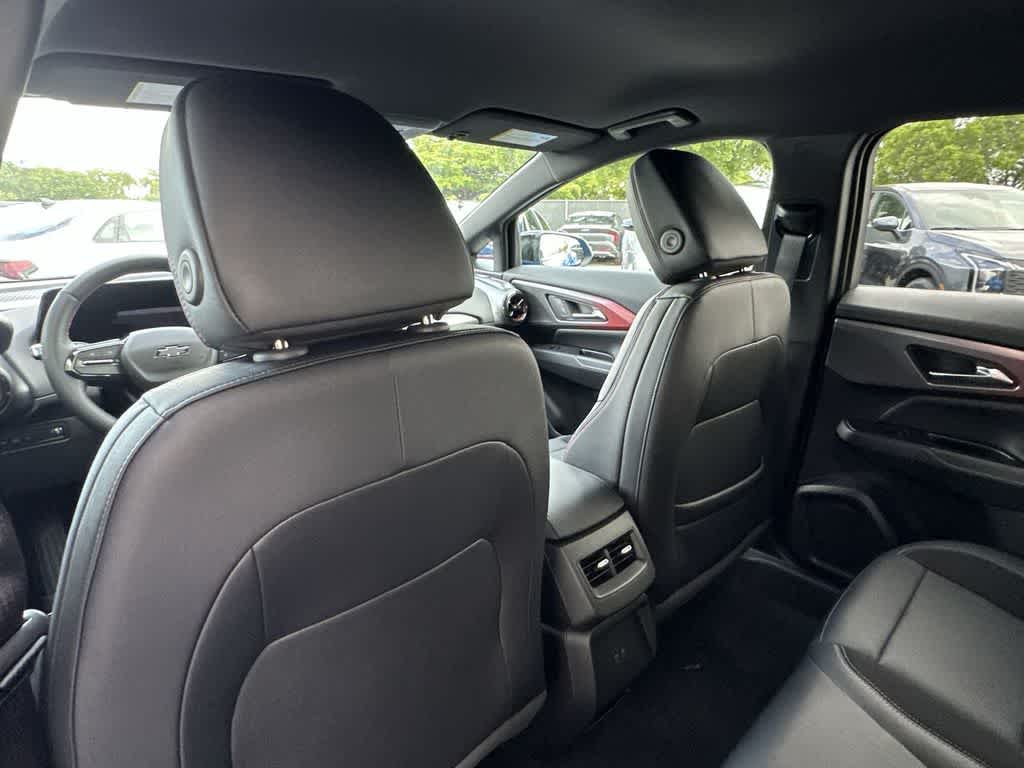 Thumbnail: 2026 Chevrolet Equinox - 16