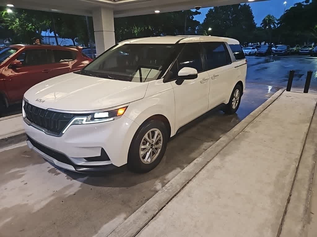 2022 Kia Carnival LXS -
                Doral, FL