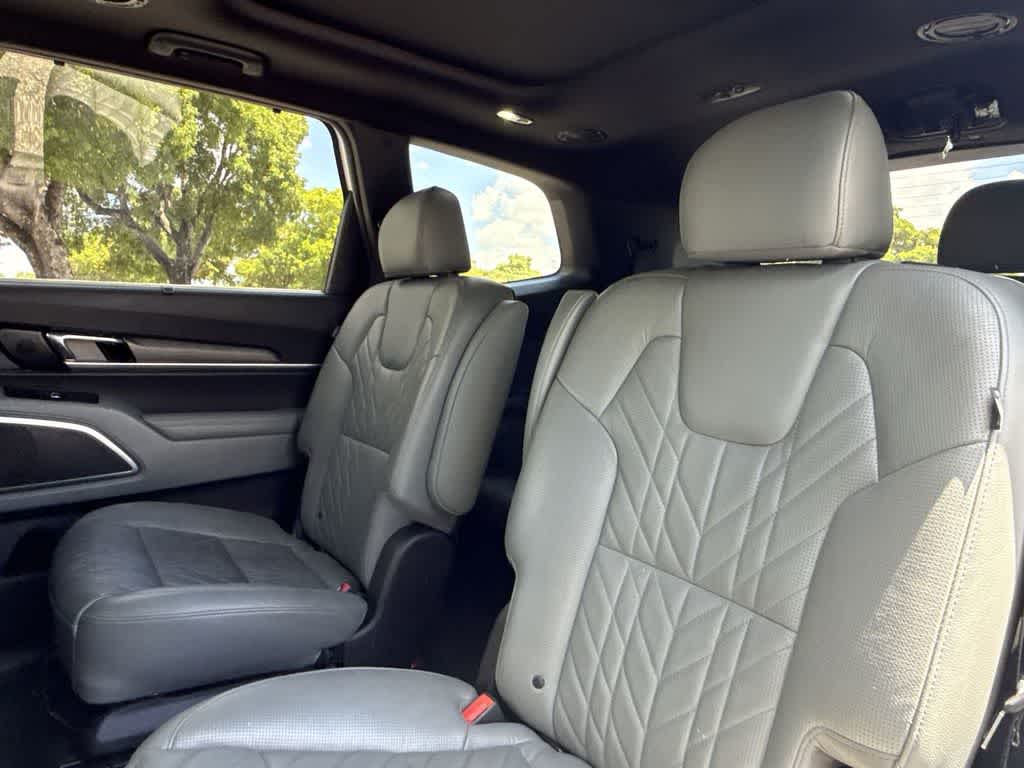 Thumbnail: 2023 Kia Telluride - 22