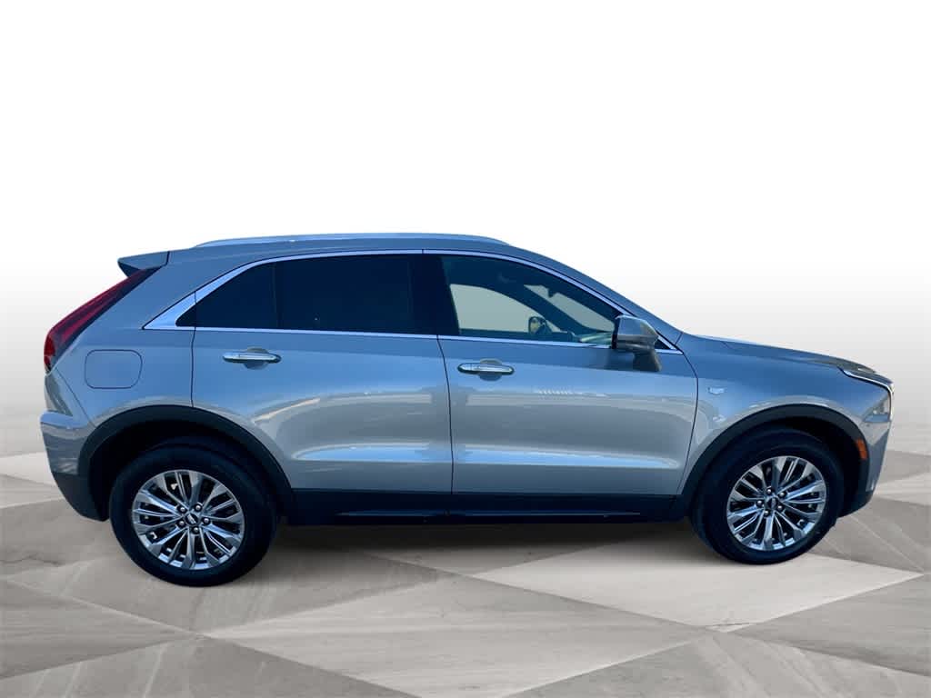 Thumbnail: 2025 Cadillac XT4 - 9