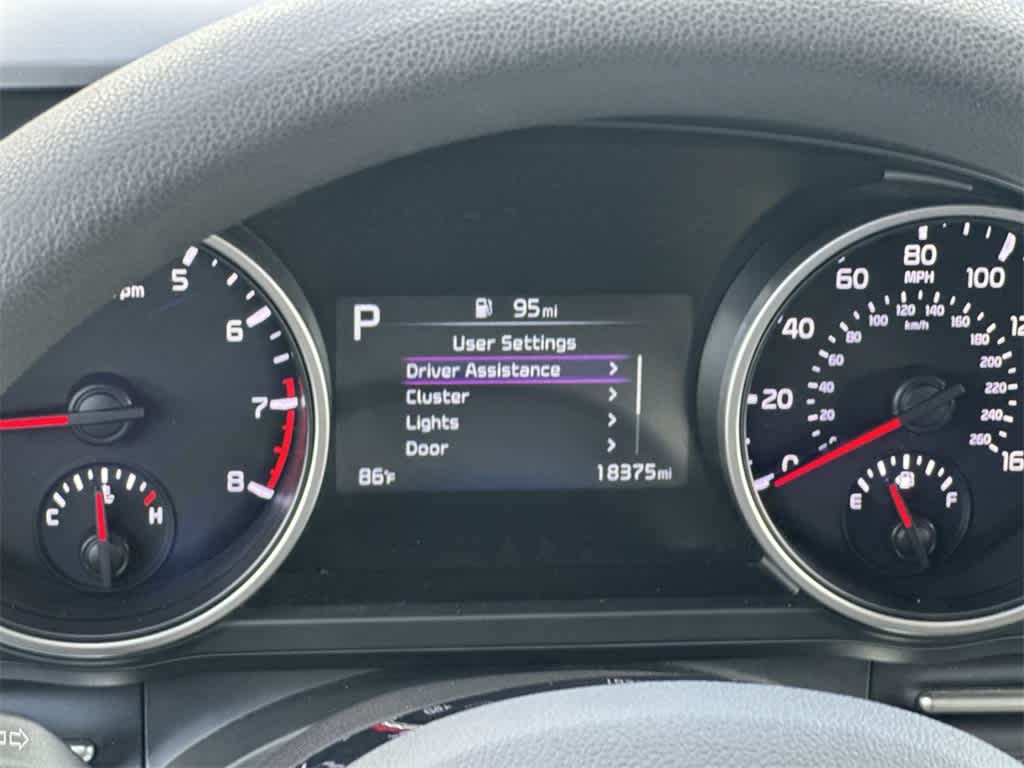 Thumbnail: 2023 Kia Carnival - 16