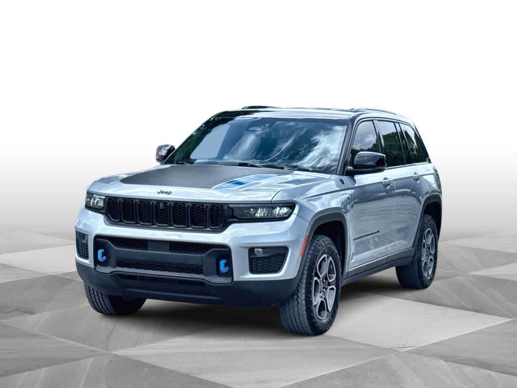 Thumbnail: 2022 Jeep Grand Cherokee - 4