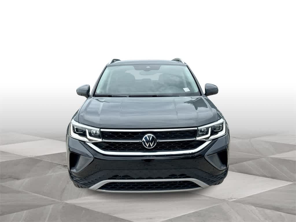 Thumbnail: 2023 Volkswagen Taos - 3