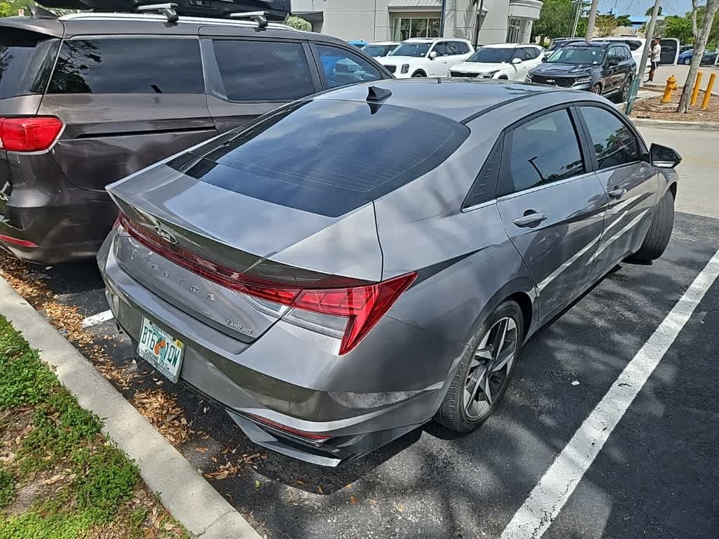 Thumbnail: 2023 Hyundai Elantra - 12