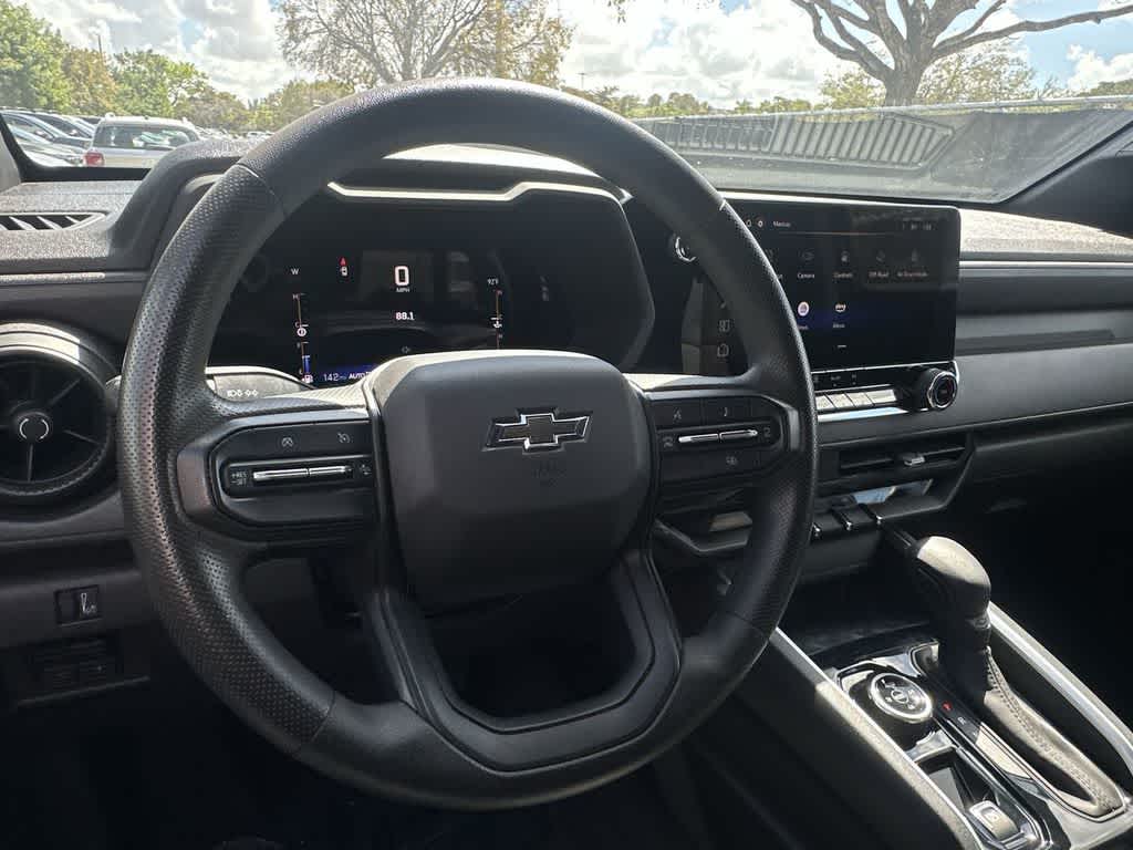 Thumbnail: 2023 Chevrolet Colorado - 13