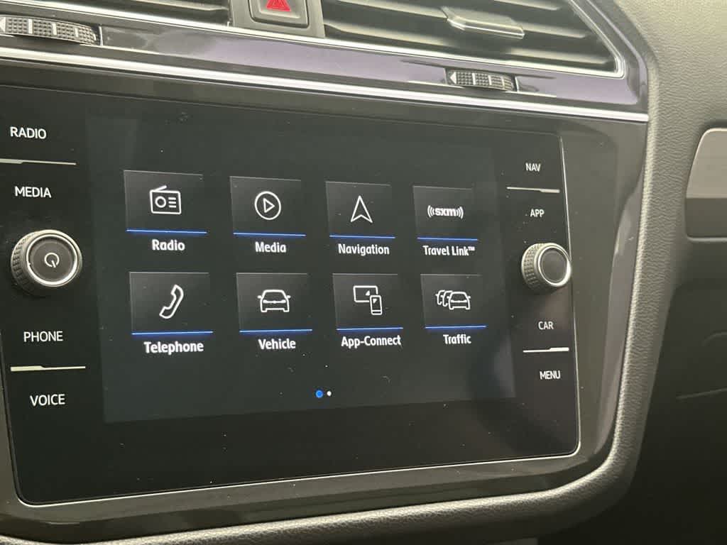 Thumbnail: 2020 Volkswagen Tiguan - 18