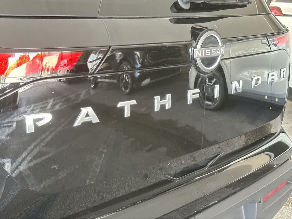 Thumbnail: 2025 Nissan Pathfinder - 11