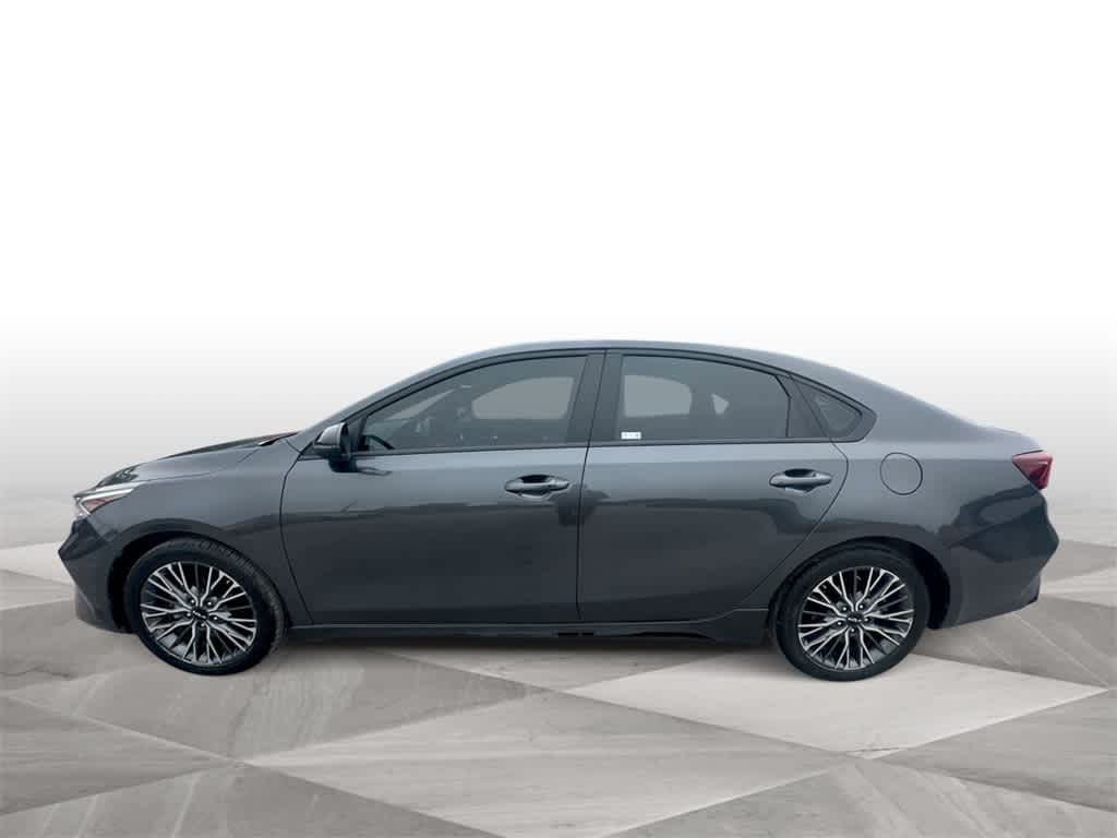 Thumbnail: 2024 Kia Forte - 5