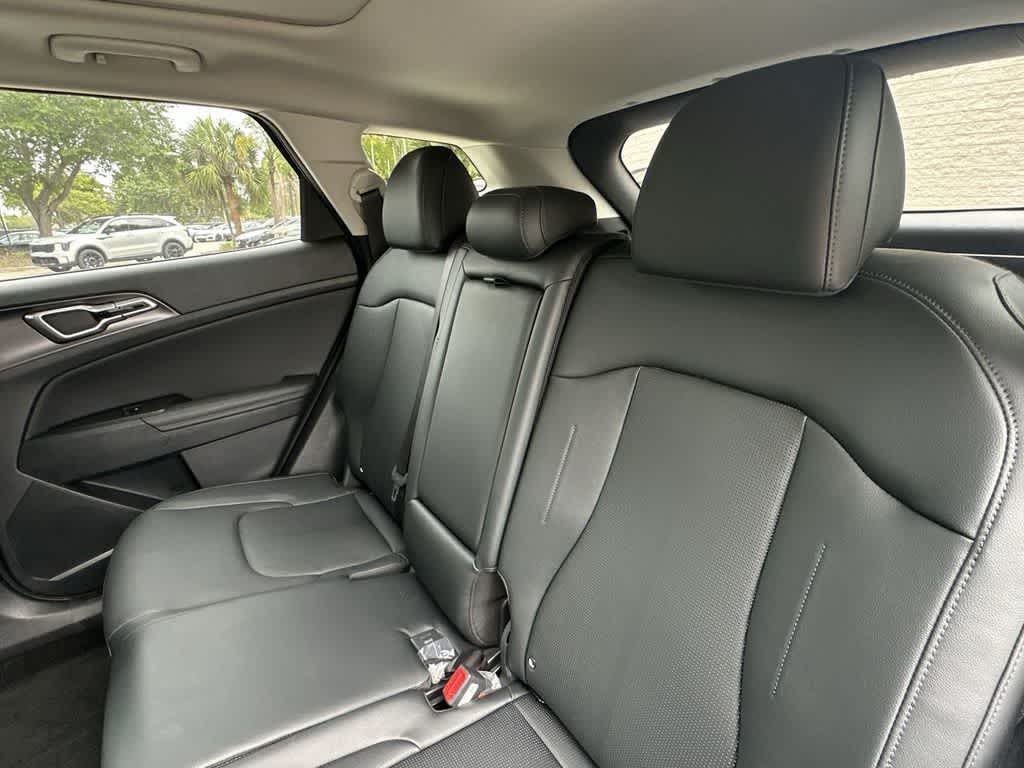 Thumbnail: 2026 Kia Sportage - 24