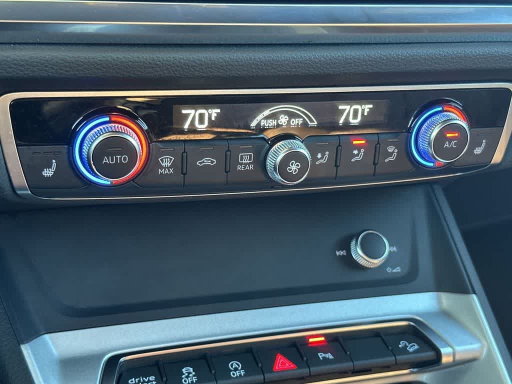 Thumbnail: 2025 Audi Q3 - 20