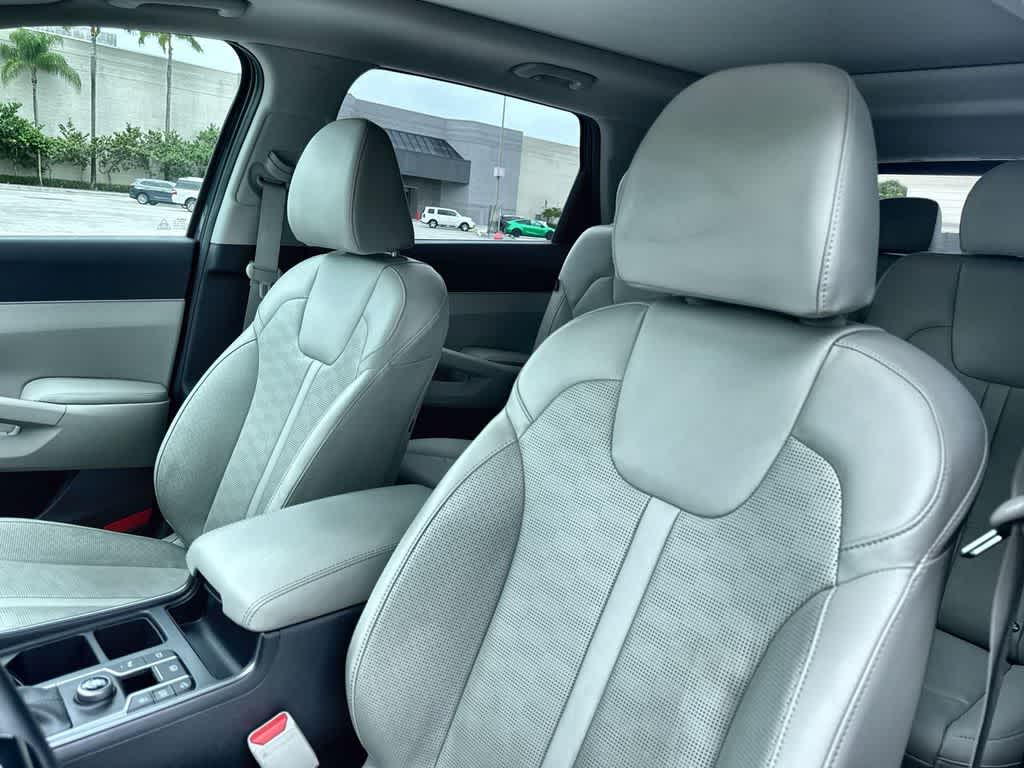Thumbnail: 2025 Kia Sorento - 14