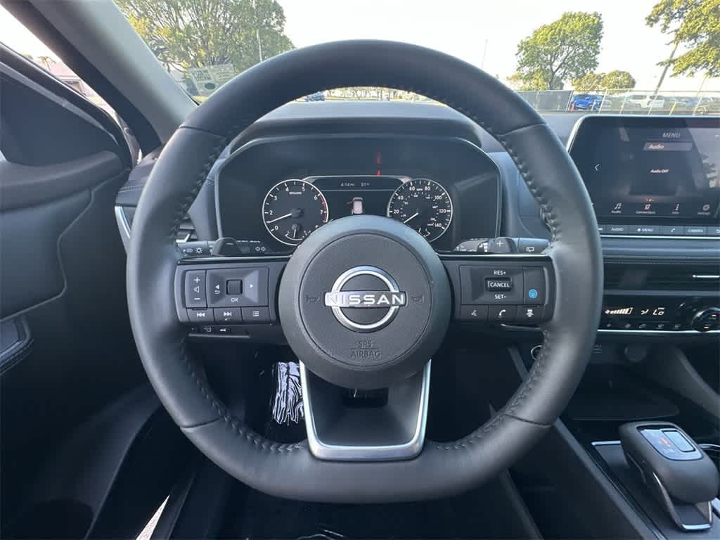 Thumbnail: 2023 Nissan Rogue - 15