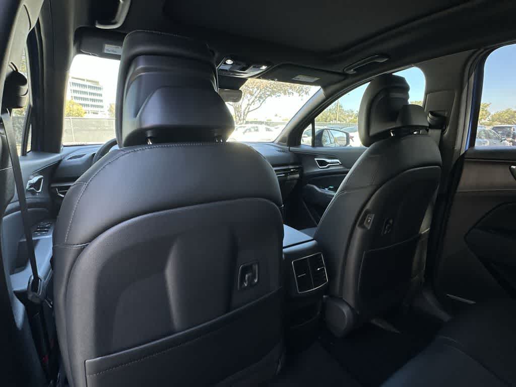 Thumbnail: 2026 Kia Sportage - 23
