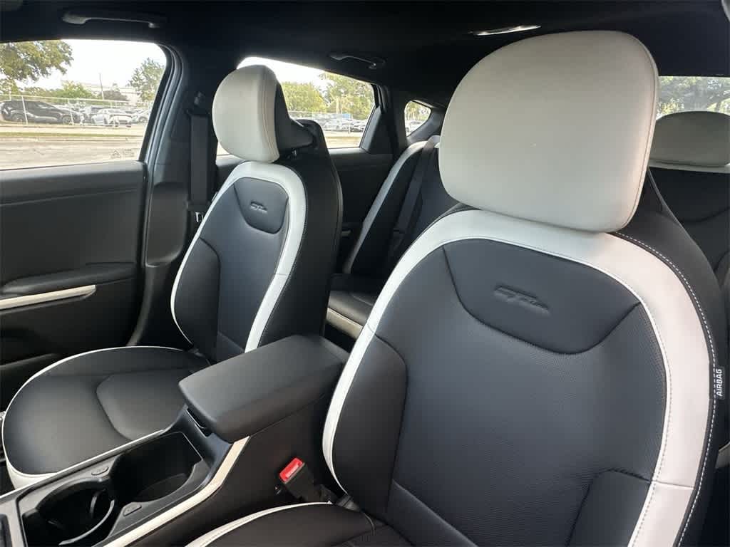 Thumbnail: 2025 Kia K4 - 14