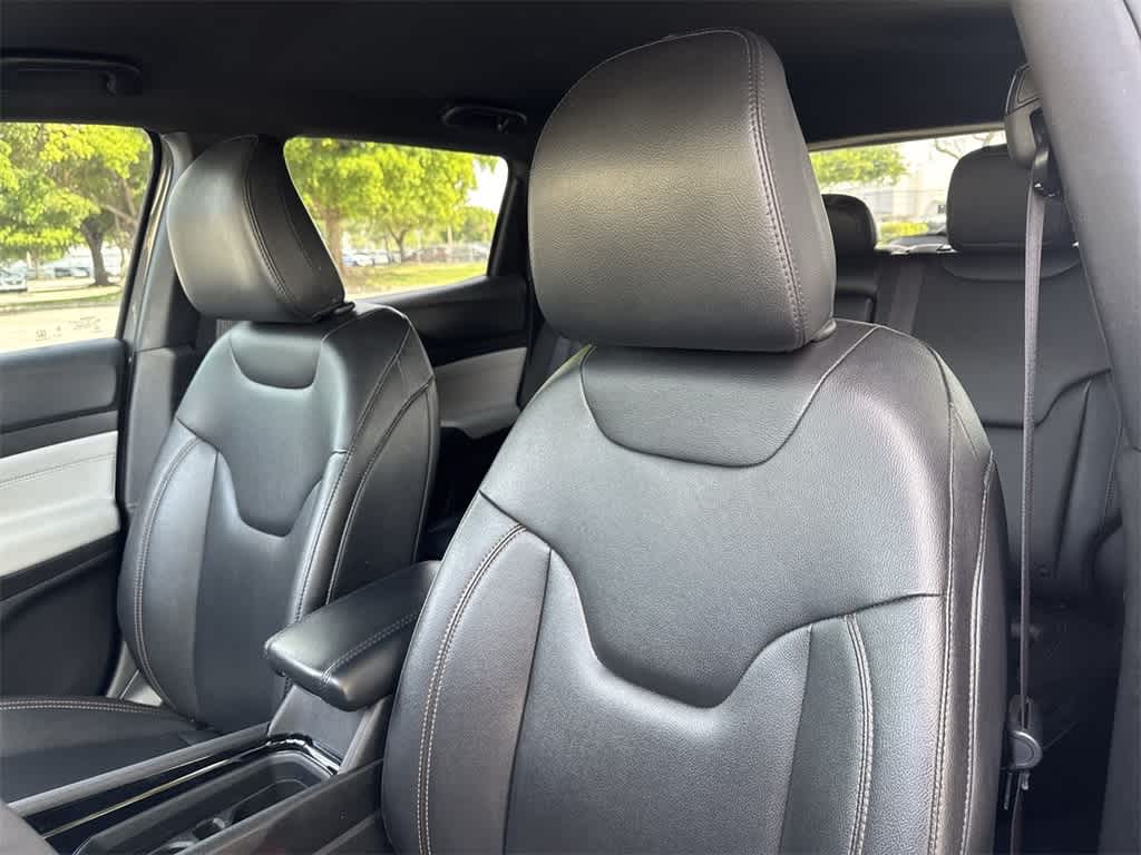 Thumbnail: 2024 Jeep Compass - 14
