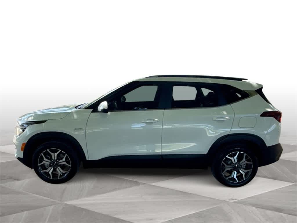 Thumbnail: 2023 Kia Seltos - 5