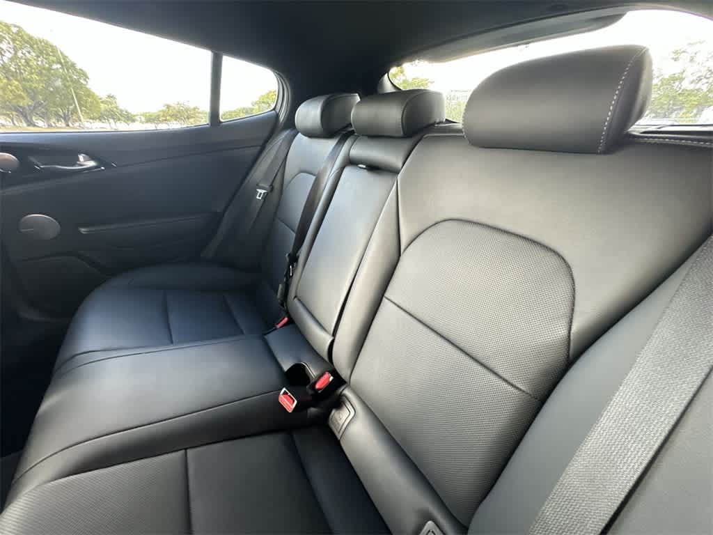 Thumbnail: 2022 Kia Stinger - 22