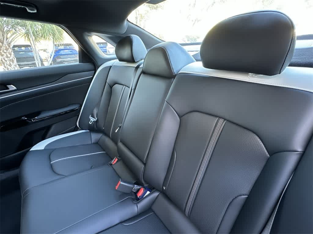 Thumbnail: 2026 Kia K5 - 22