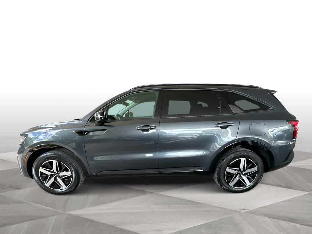 Thumbnail: 2023 Kia Sorento - 5