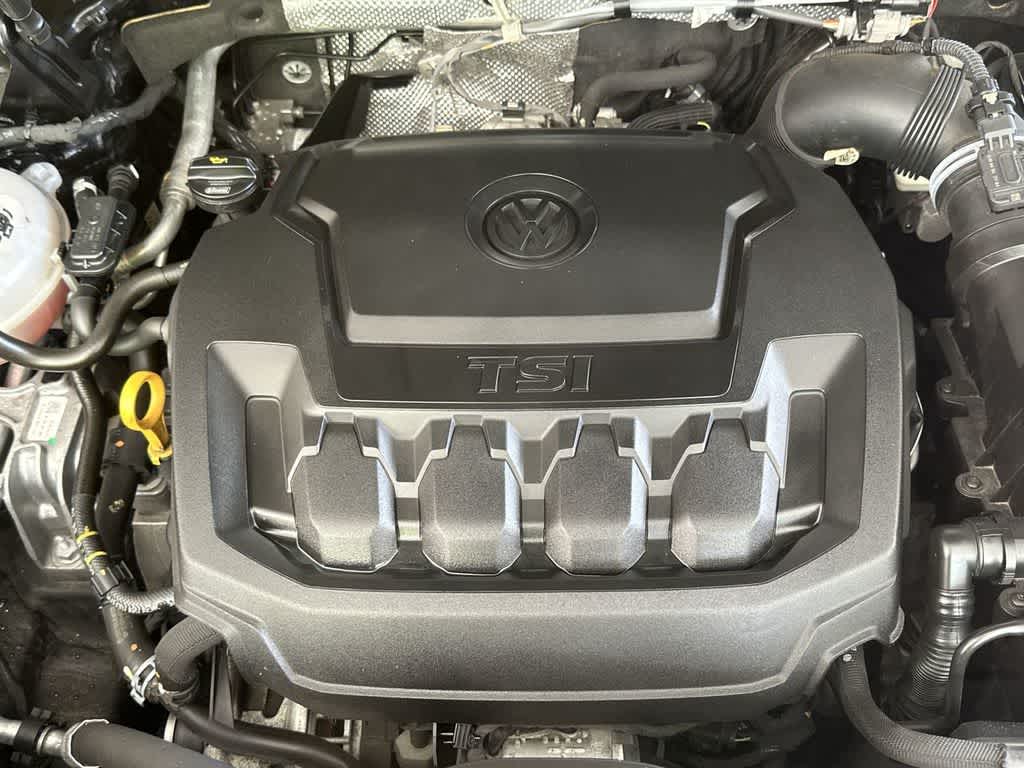 Thumbnail: 2020 Volkswagen Tiguan - 12