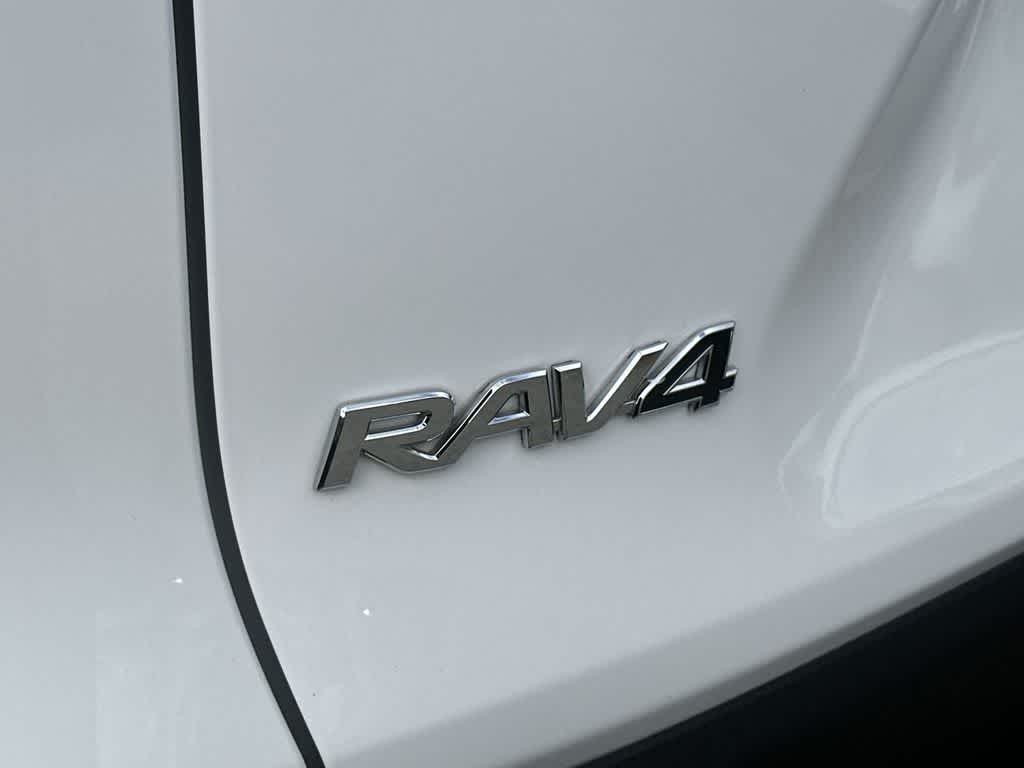 Thumbnail: 2025 Toyota RAV4 - 11