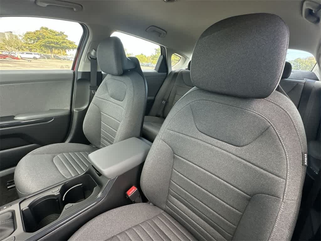 Thumbnail: 2025 Kia K4 - 14