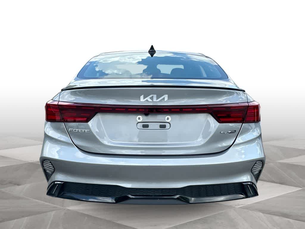 Thumbnail: 2022 Kia Forte - 7