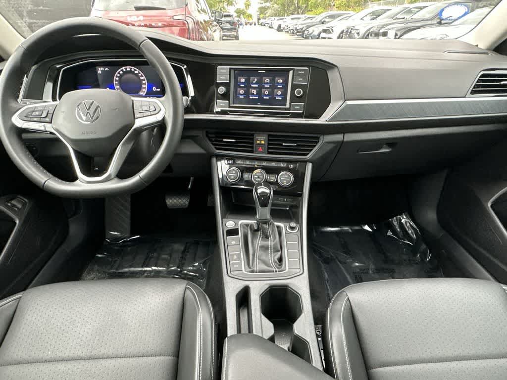 Thumbnail: 2022 Volkswagen Jetta - 24