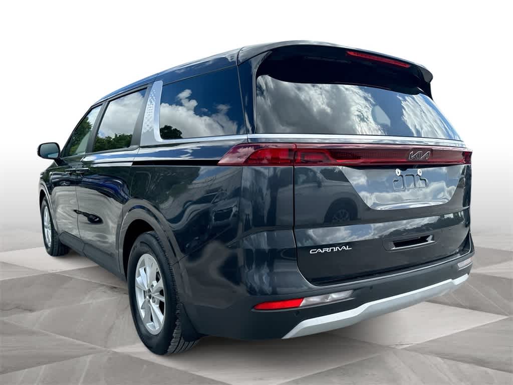 Thumbnail: 2023 Kia Carnival - 6
