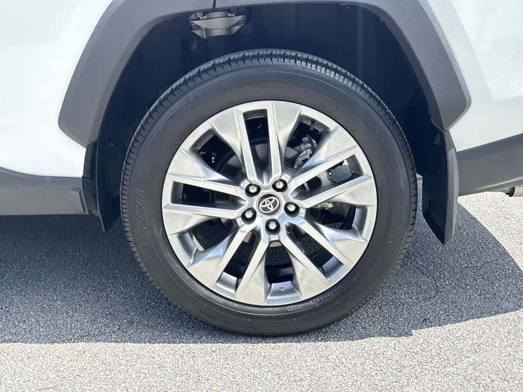 Thumbnail: 2025 Toyota RAV4 - 11