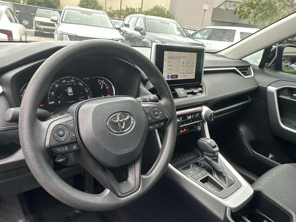 Thumbnail: 2024 Toyota RAV4 - 20