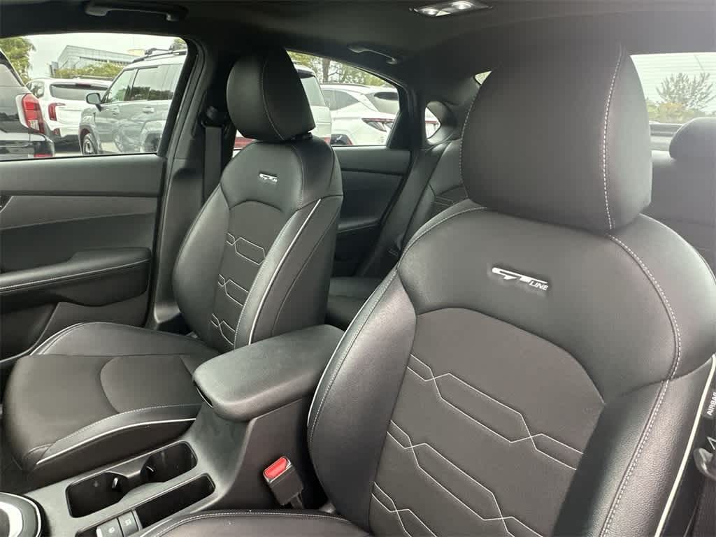 Thumbnail: 2024 Kia Forte - 14