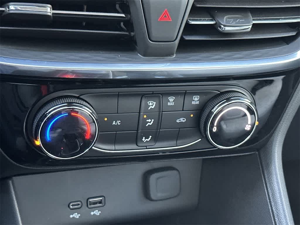 Thumbnail: 2024 Buick Encore GX - 20