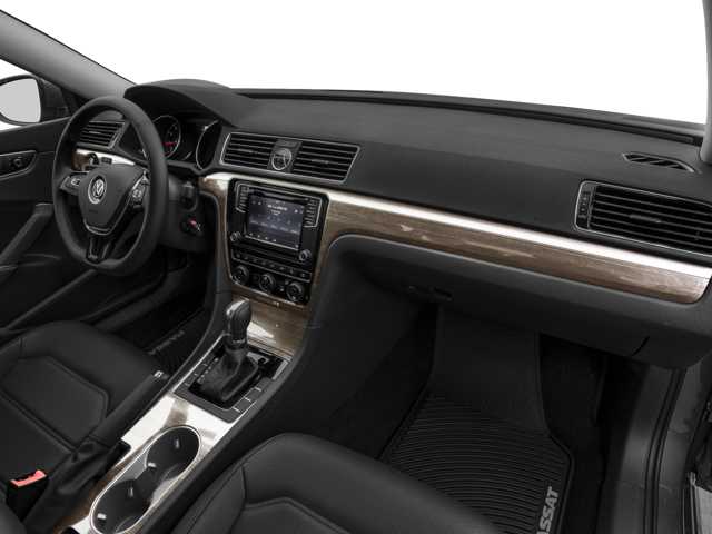 Thumbnail: 2018 Volkswagen Passat - 11