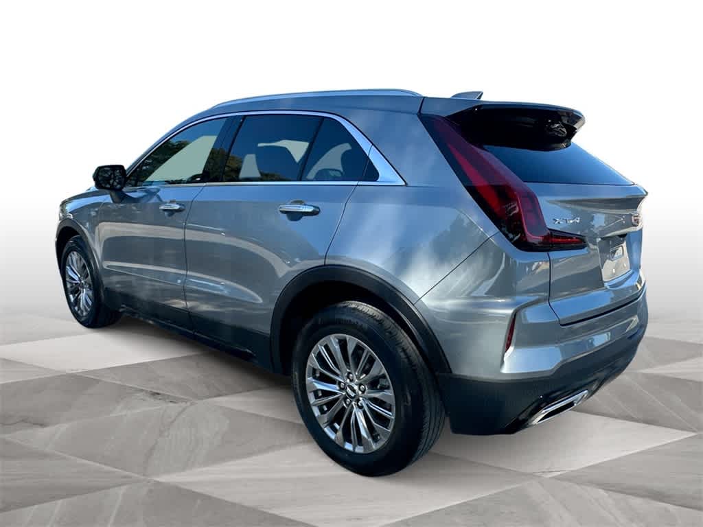 Thumbnail: 2025 Cadillac XT4 - 6