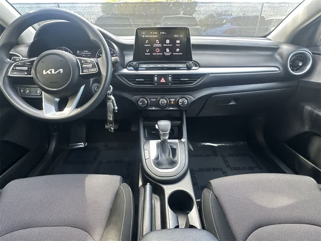 Thumbnail: 2023 Kia Forte - 24