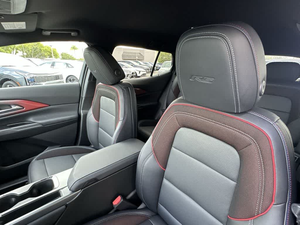 Thumbnail: 2026 Chevrolet Equinox - 21