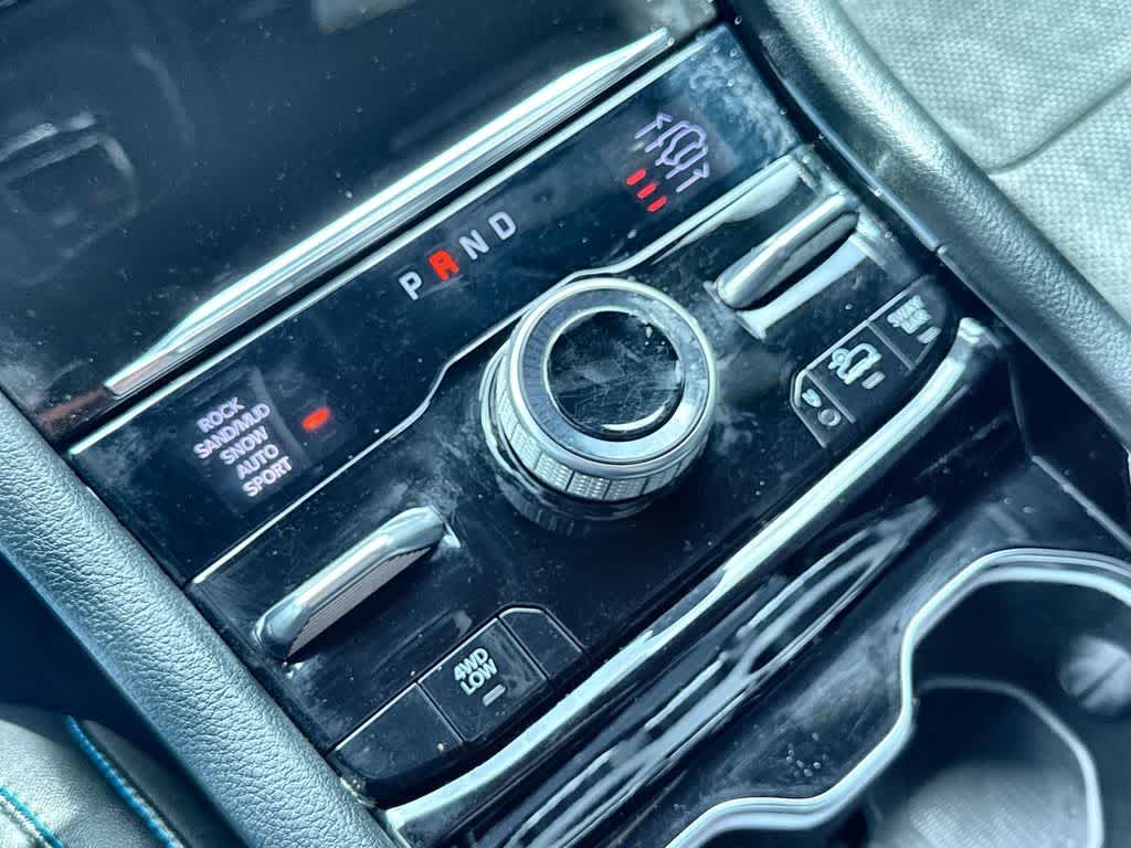 Thumbnail: 2022 Jeep Grand Cherokee - 21