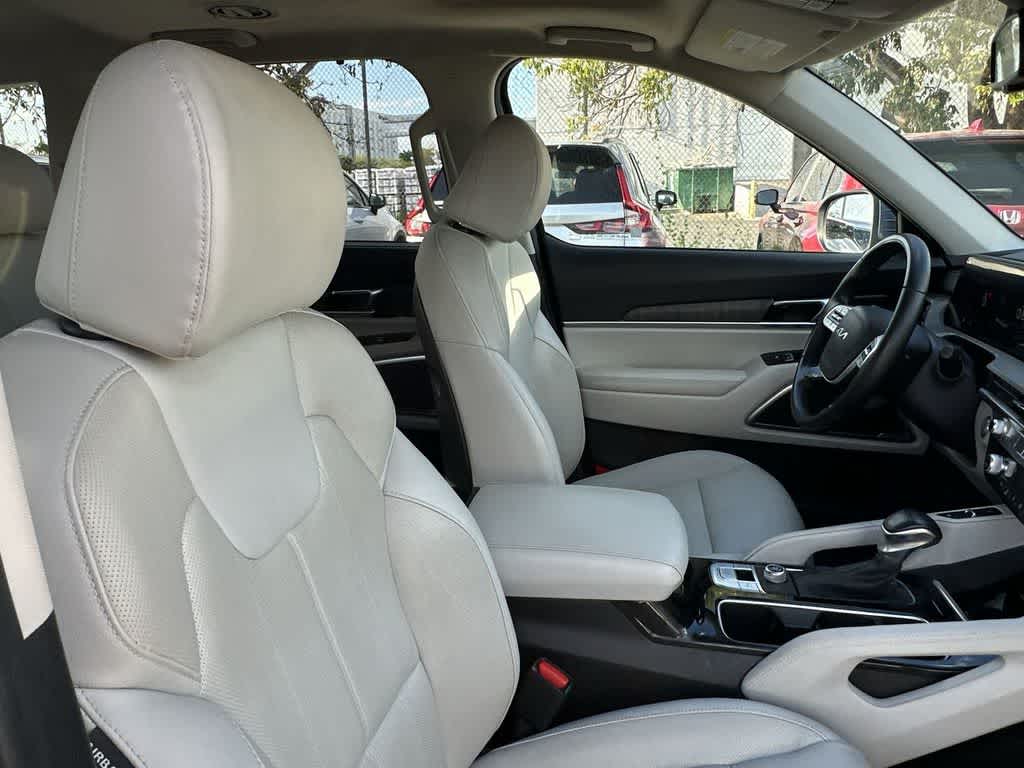 Thumbnail: 2023 Kia Telluride - 27