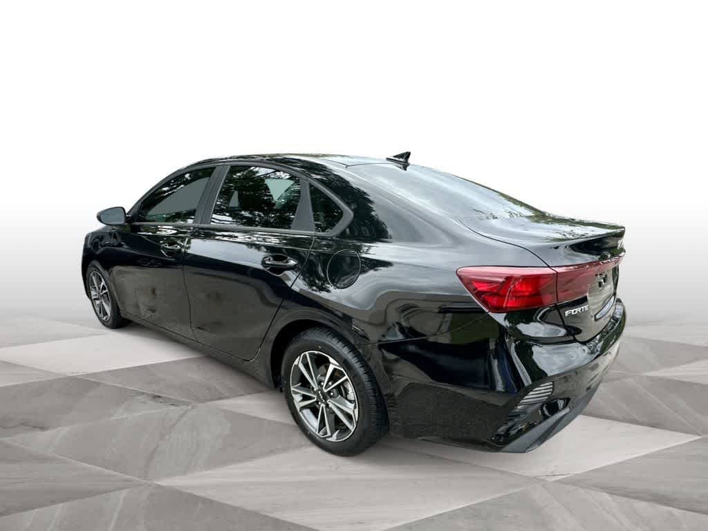 Thumbnail: 2023 Kia Forte - 6
