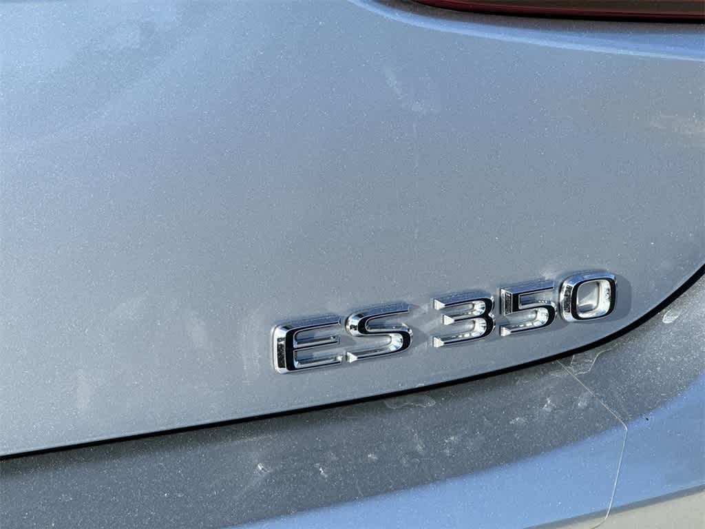 Thumbnail: 2023 Lexus ES - 10