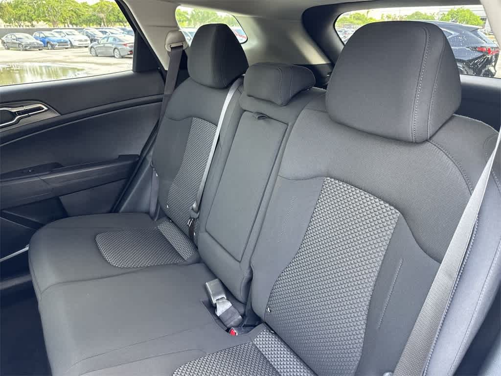 2023 Kia Sportage LX 22