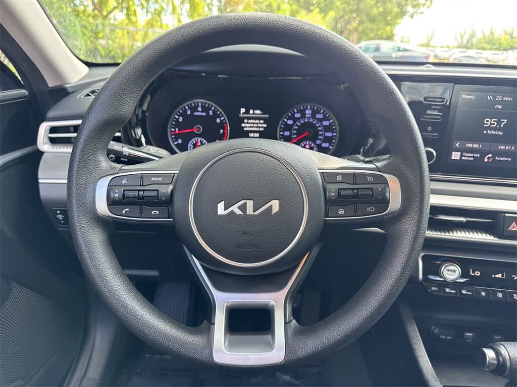 Thumbnail: 2023 Kia K5 - 15