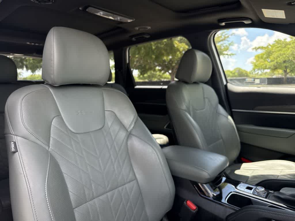 Thumbnail: 2023 Kia Telluride - 27