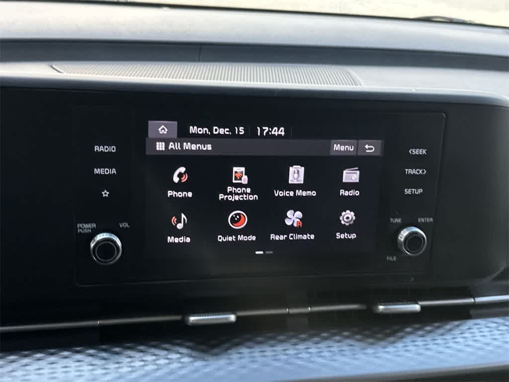 Thumbnail: 2023 Kia Carnival - 18