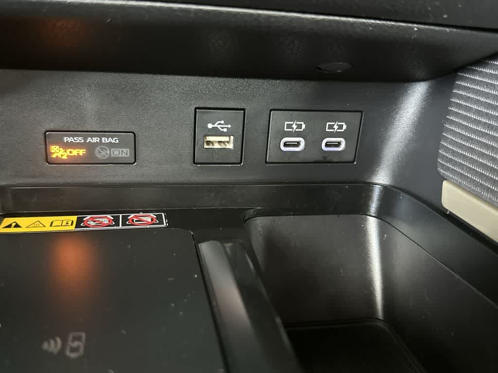 Thumbnail: 2025 Toyota Camry - 17