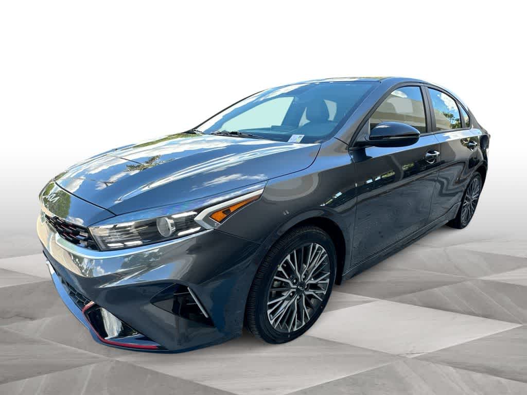 Thumbnail: 2023 Kia Forte - 4