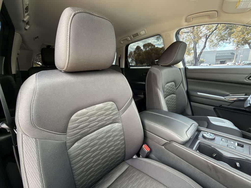 Thumbnail: 2024 Nissan Pathfinder - 27